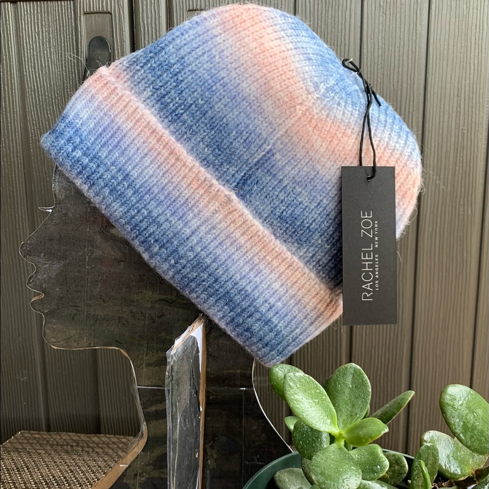 ❤️sold❤️One size fits all Rachel Zoe Beanie hat